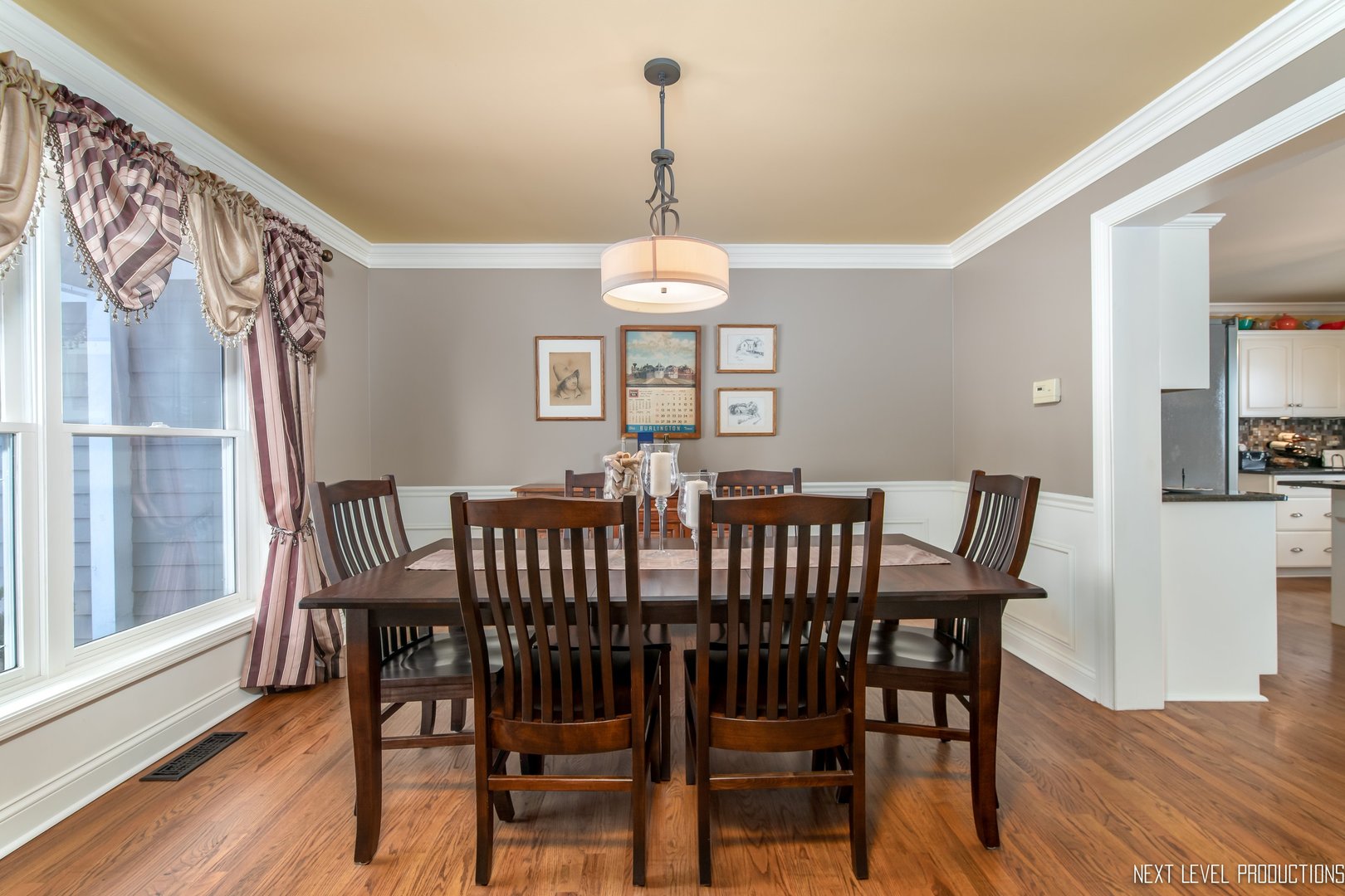 39W184 Woodgate Road St. Charles, IL 60175 - Photo 8 of 30