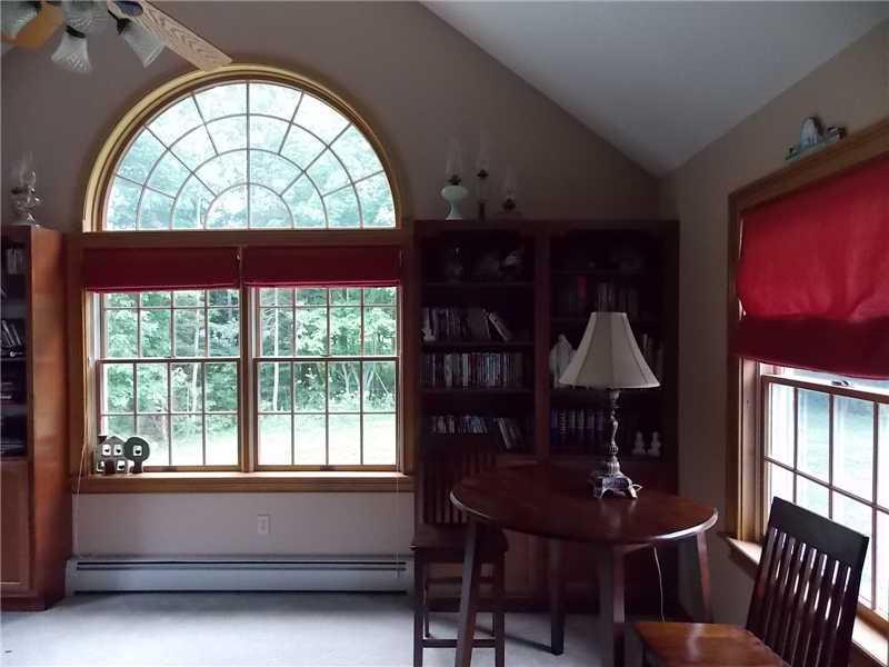 143 Canaan Road Hampden, ME 04444 - Photo 15 of 28 Executive Office/Suite.