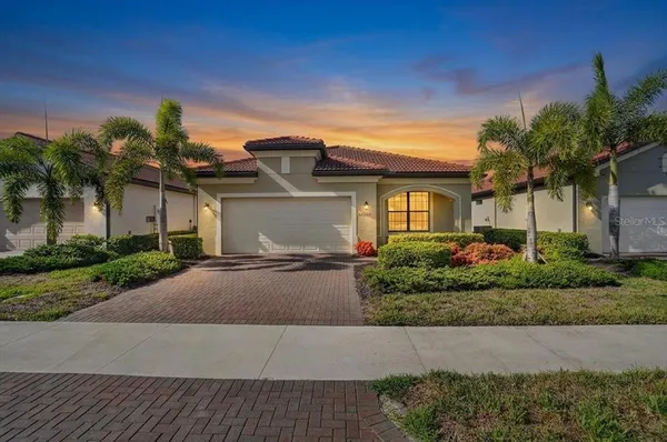$425,000 | 24229 Spartina Drive, Venice, FL 34293