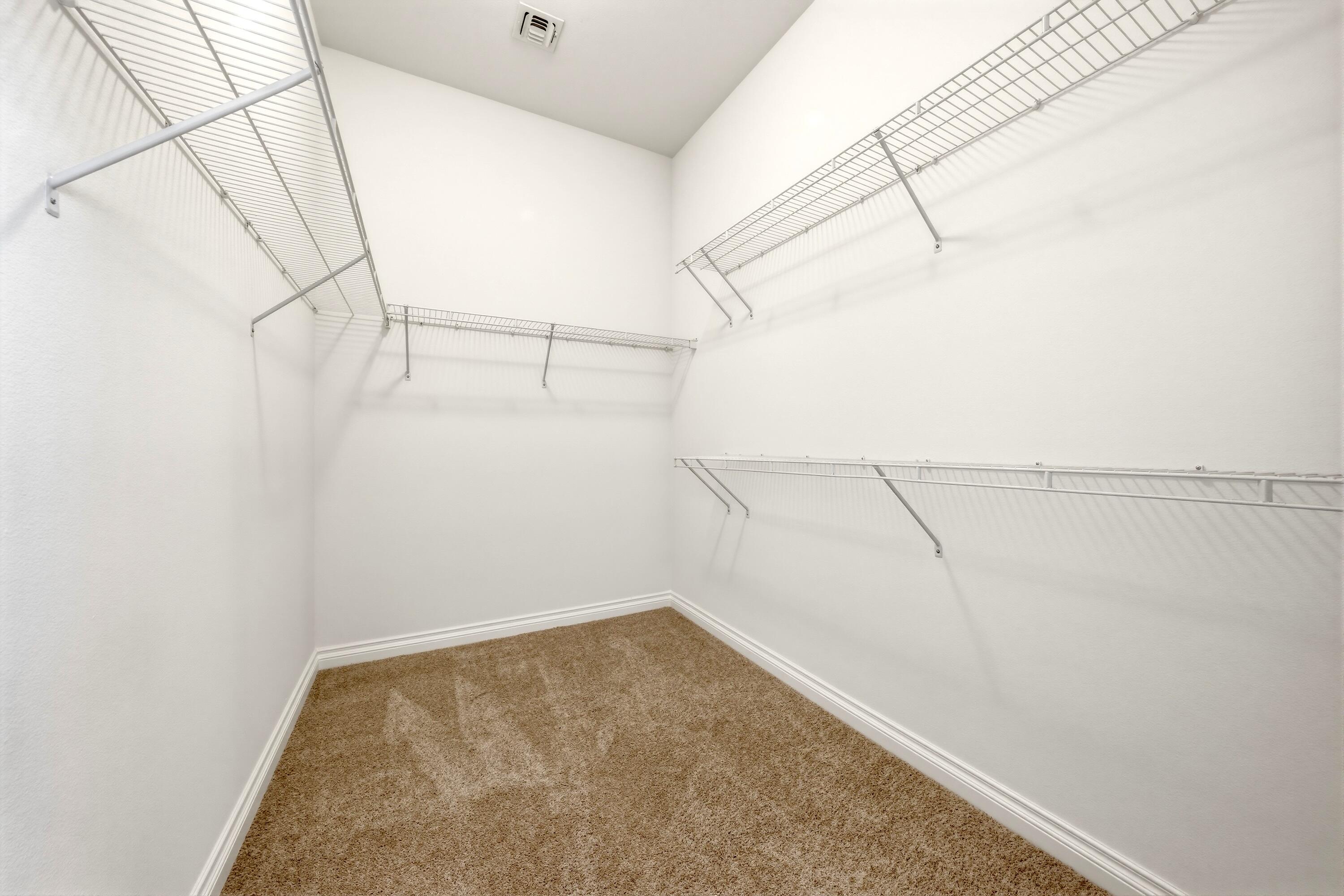 35440 Moorbrook Road Palm Desert, CA 92211 - Photo 22 of 32 a view of a room