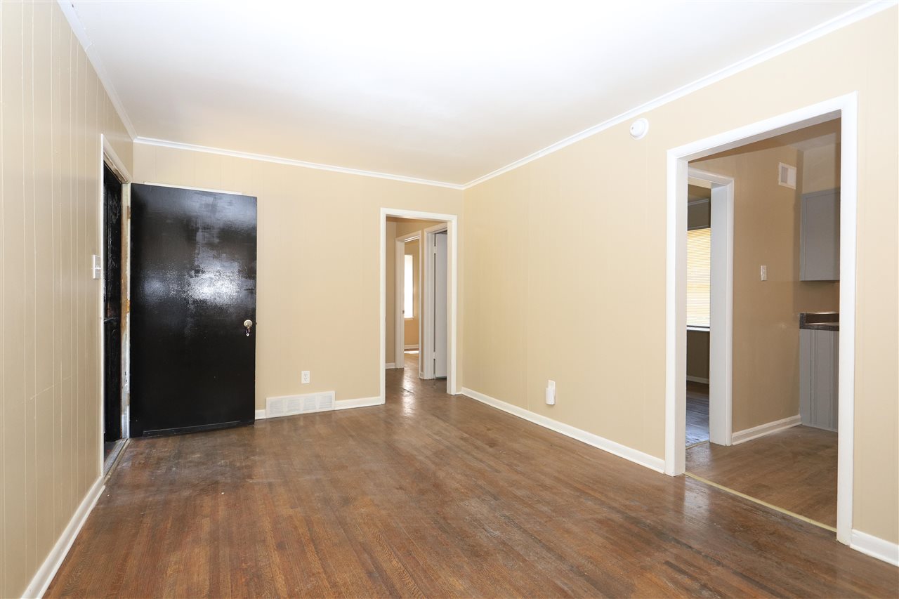 1641 Duke Road Memphis, TN 38108 - Photo 4 of 8 Gallery Image 4