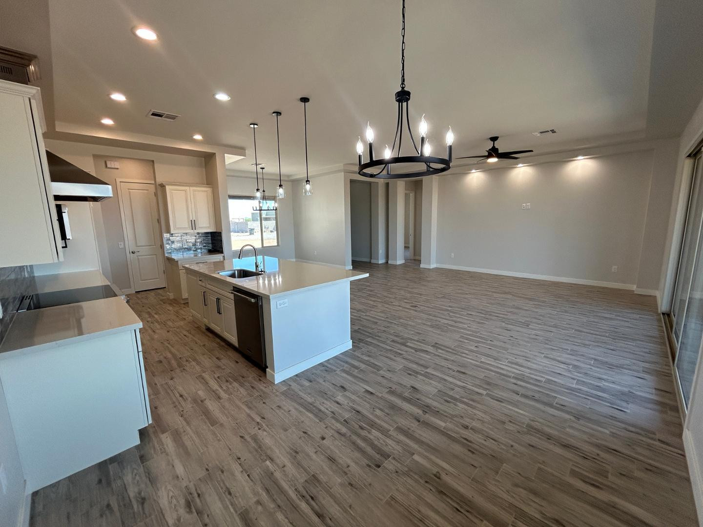 23175 West Skinner Road Wittmann, AZ 85361 - Photo 7 of 19 Photo #7
