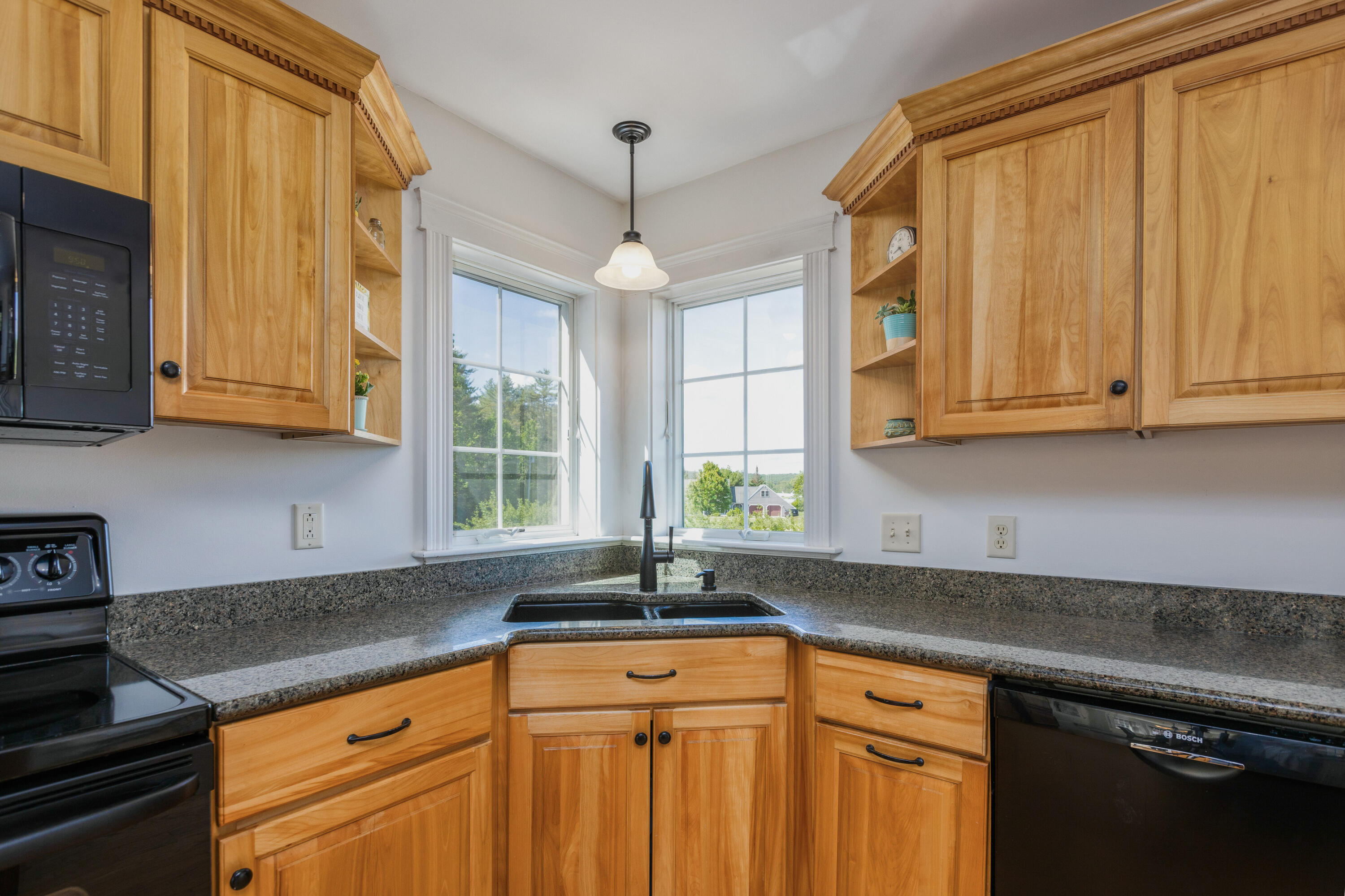 39 Alder Way Cumberland Center, ME 04021 - Photo 13 of 56 Kitchen-013-035-4200x2802