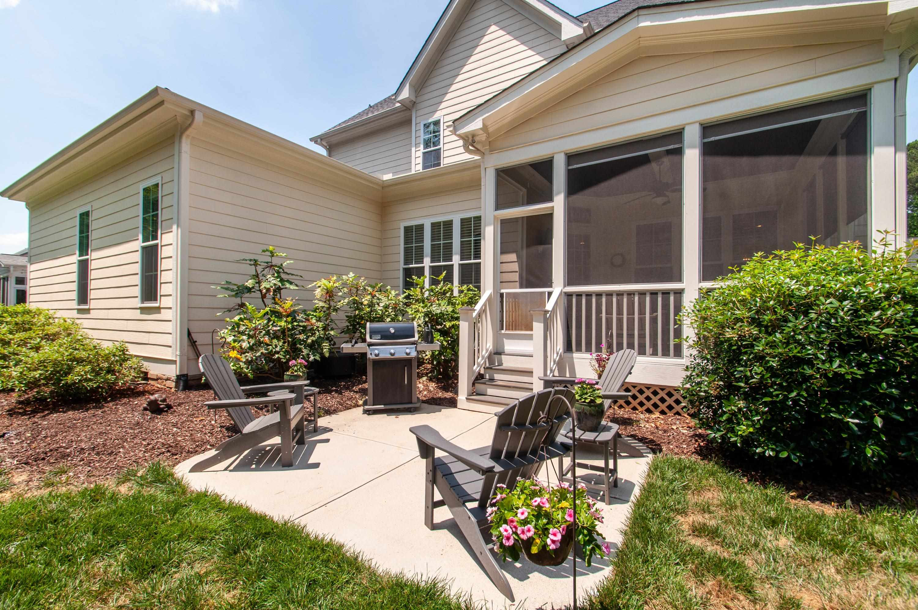 8628 Wapello Lane Raleigh, NC 27613 - Photo 28 of 35 Patio