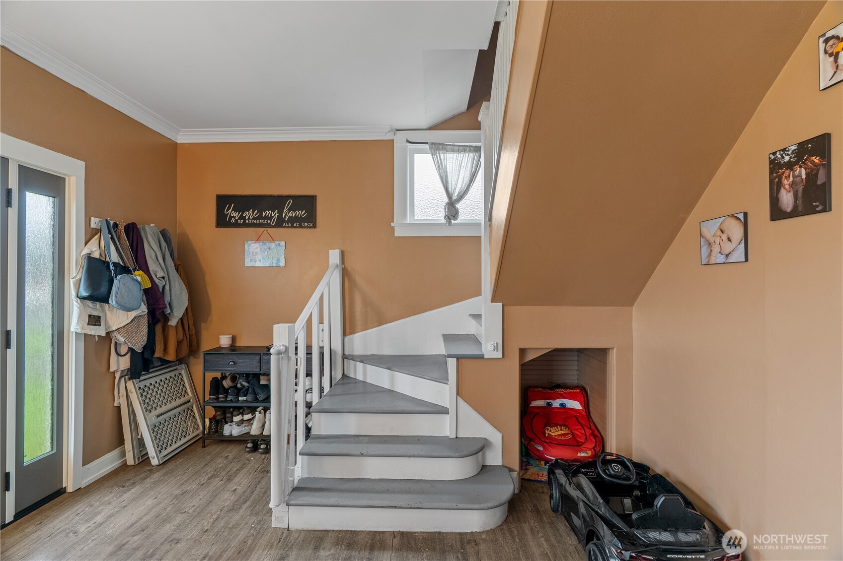619 Spruce Street Hoquiam, WA 98550 - Photo 18 of 30 a view of entryway with workspace and stairs