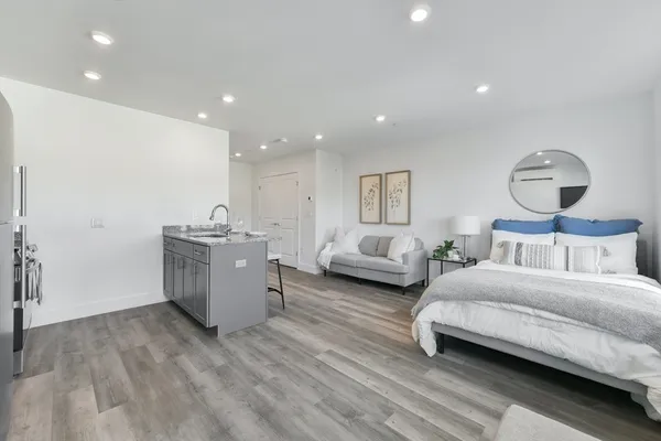 $1,675 | 585 Essex Street, Unit 303, Lynn, MA 01901
