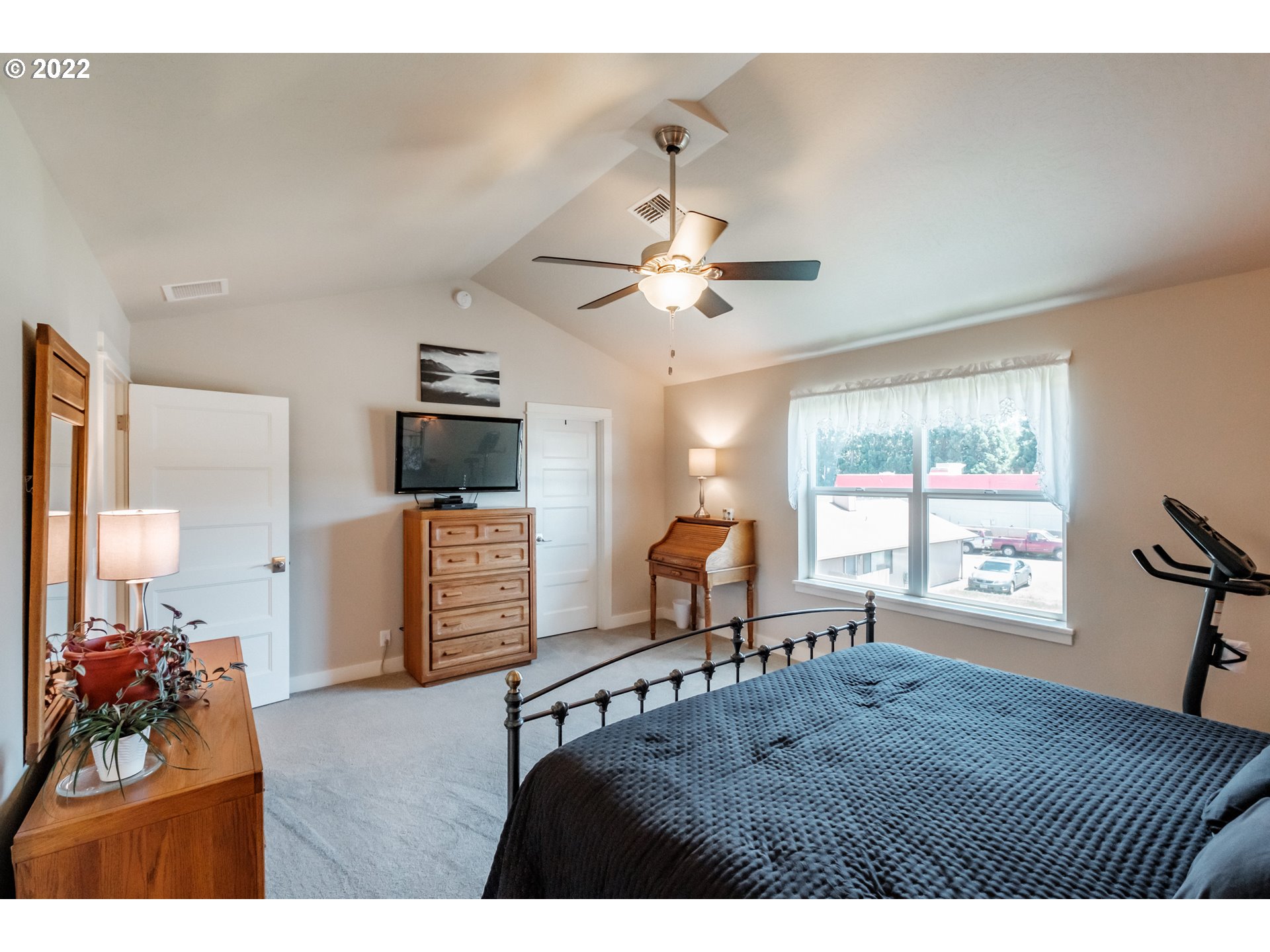 4211 Horace Street Springfield, OR 97478 - Photo 23 of 32 Gallery Image 23