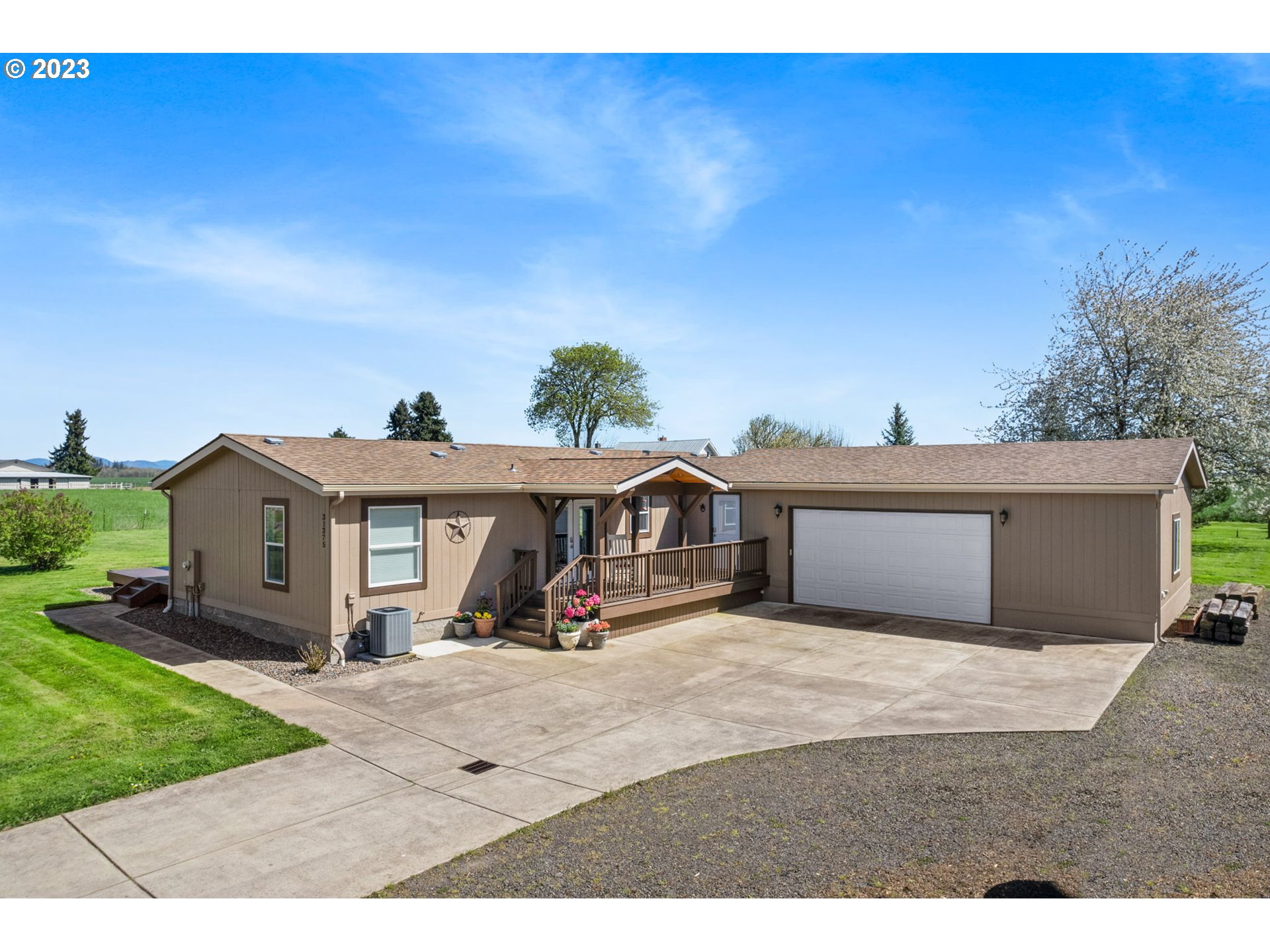 31375 Peoria Road Shedd, OR 97377 - Photo 2 of 34 Gallery Image 2