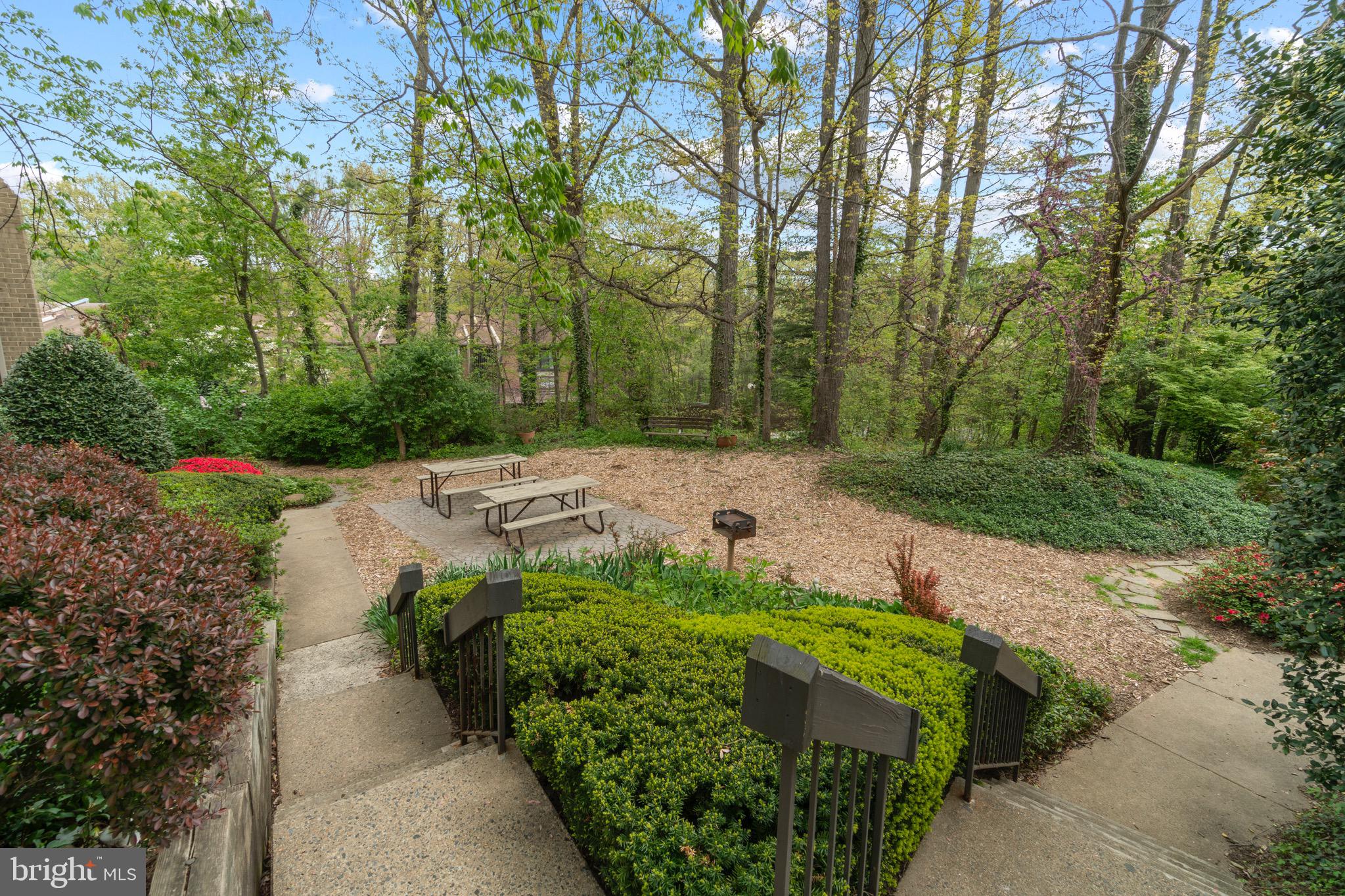 11608 Windbluff Court, Unit 7B2 Reston, VA 20191 - Photo 39 of 39 Exterior Rear/Yard