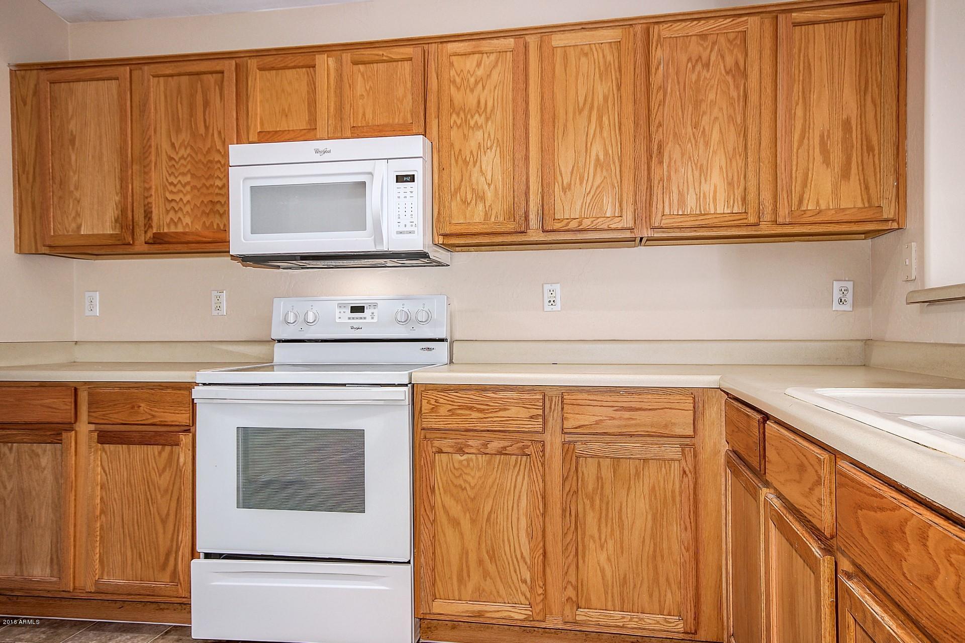 2332 West Carson Road Phoenix, AZ 85041 - Photo 9 of 27 0012-Carson (11)