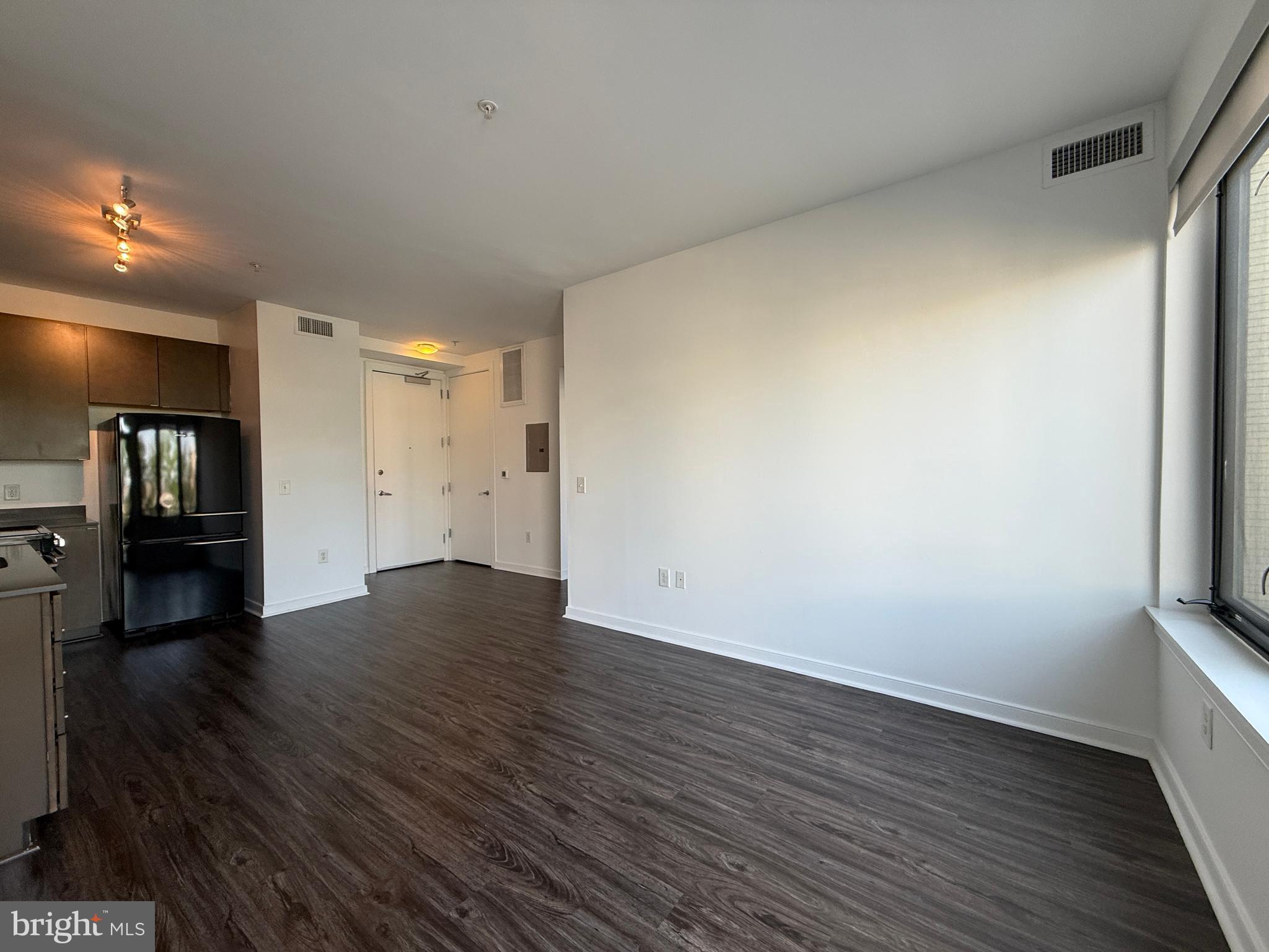 1250 9th Street Northwest, Unit 413 Washington, DC 20001 - Photo 8 of 18