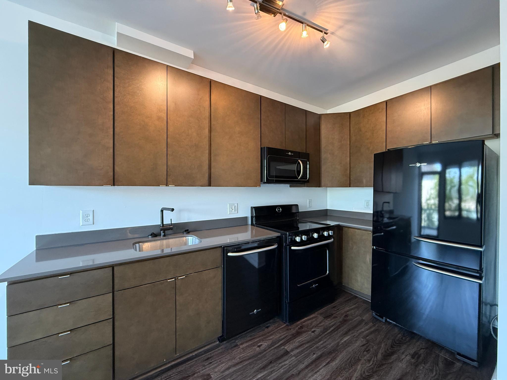 1250 9th Street Northwest, Unit 413 Washington, DC 20001 - Photo 9 of 18