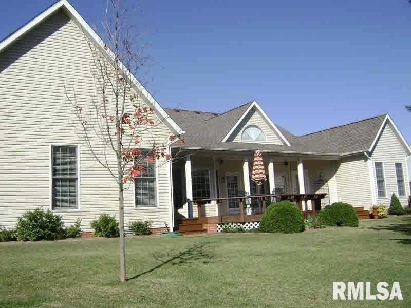 955 South Tower Road Carbondale, IL 62901 - Photo 14 of 17 Gallery Image 14