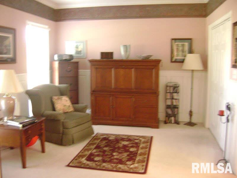 955 South Tower Road Carbondale, IL 62901 - Photo 3 of 17 Gallery Image 3