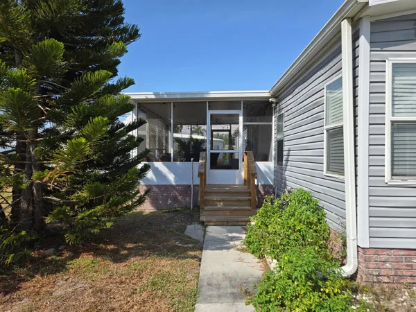 $199,000 | 1699 Southwest 35th Circle, Okeechobee, FL 34974