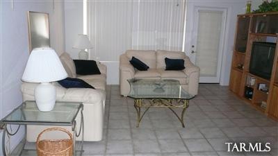 897 East Royal Oak Road Tucson, AZ 85755 - Photo 11 of 25