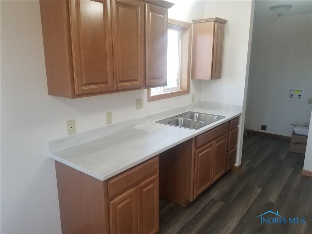 513 Dorcas Road Holland, OH 43528 - Photo 7 of 24 Gallery Image 7