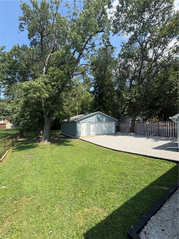 2324 East Division Street Decatur, IL 62526 - Photo 5 of 24