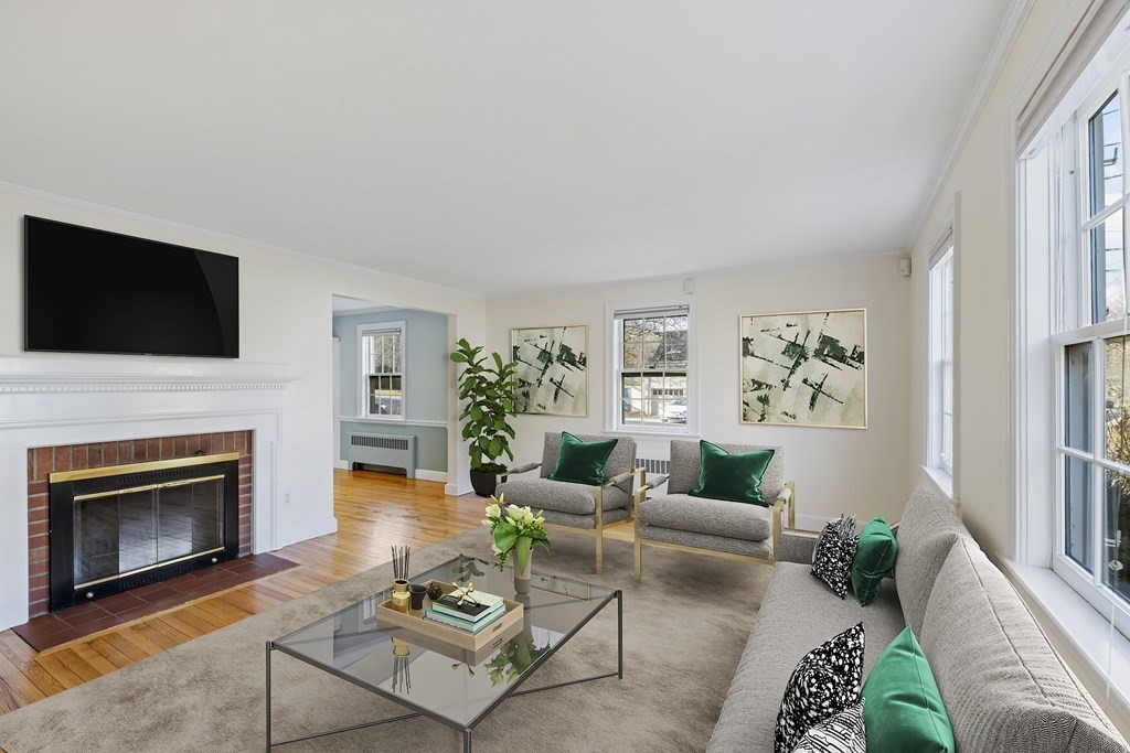 547 Webster Street Needham, MA 02494 - Photo 5 of 35