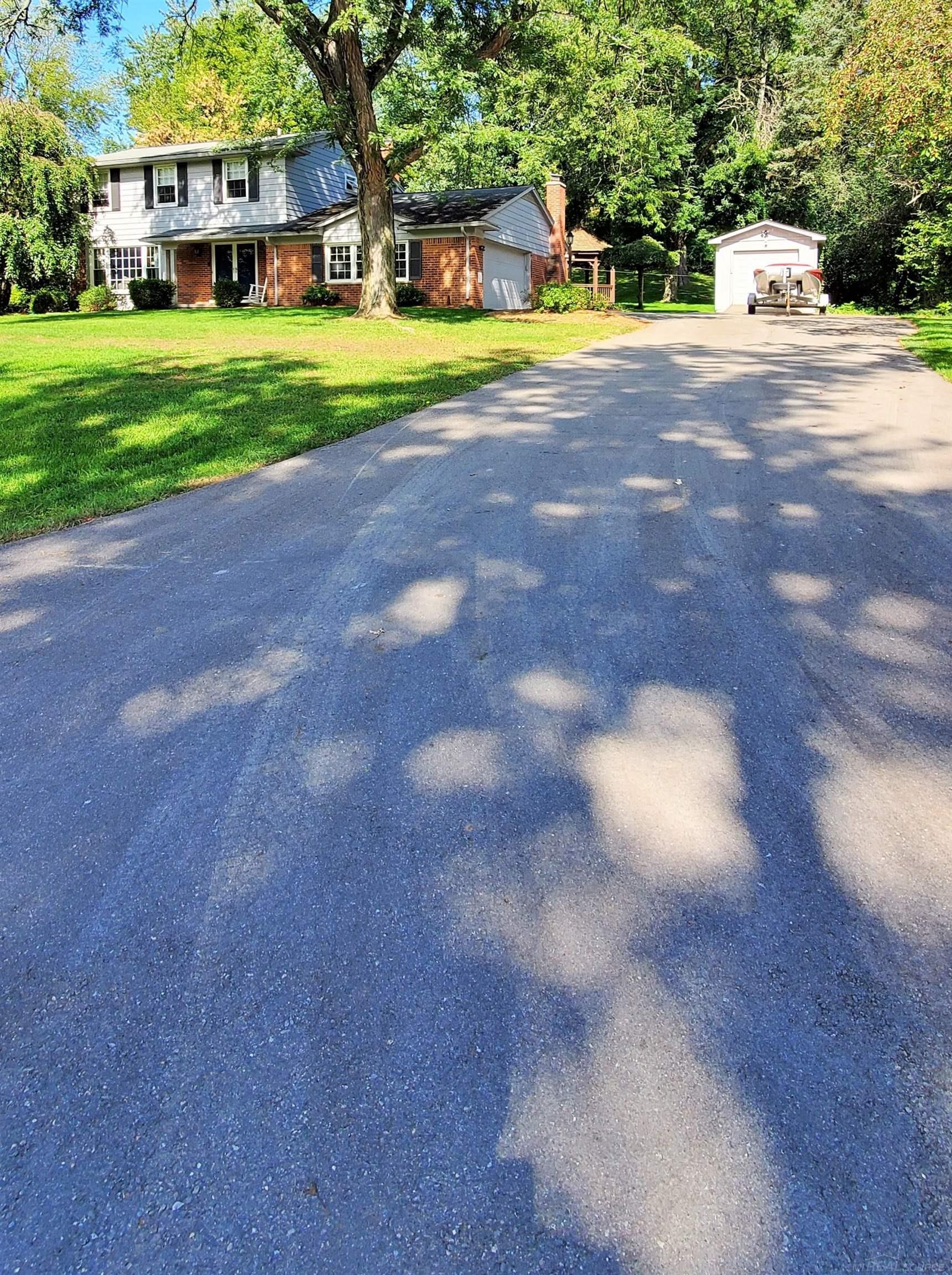 411 Broadleaf Drive Rochester, MI 48306 - Photo 73 of 73 50128763-5d73bb7b-c14e-48c3-8699-63fd6e193dab.JPG