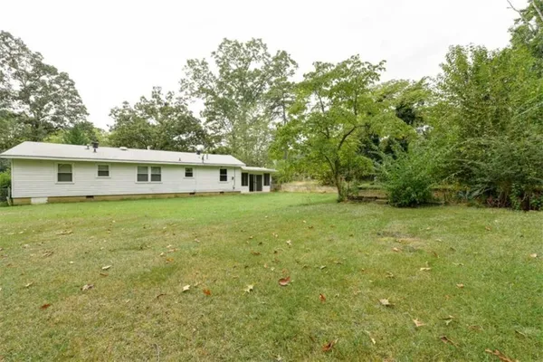 $1,800 | 2745 Old Concord Road Southeast, Smyrna, GA 30082