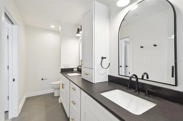 $3,600 | 1602 Park Lake Street, Unit 2, Orlando, FL 32803