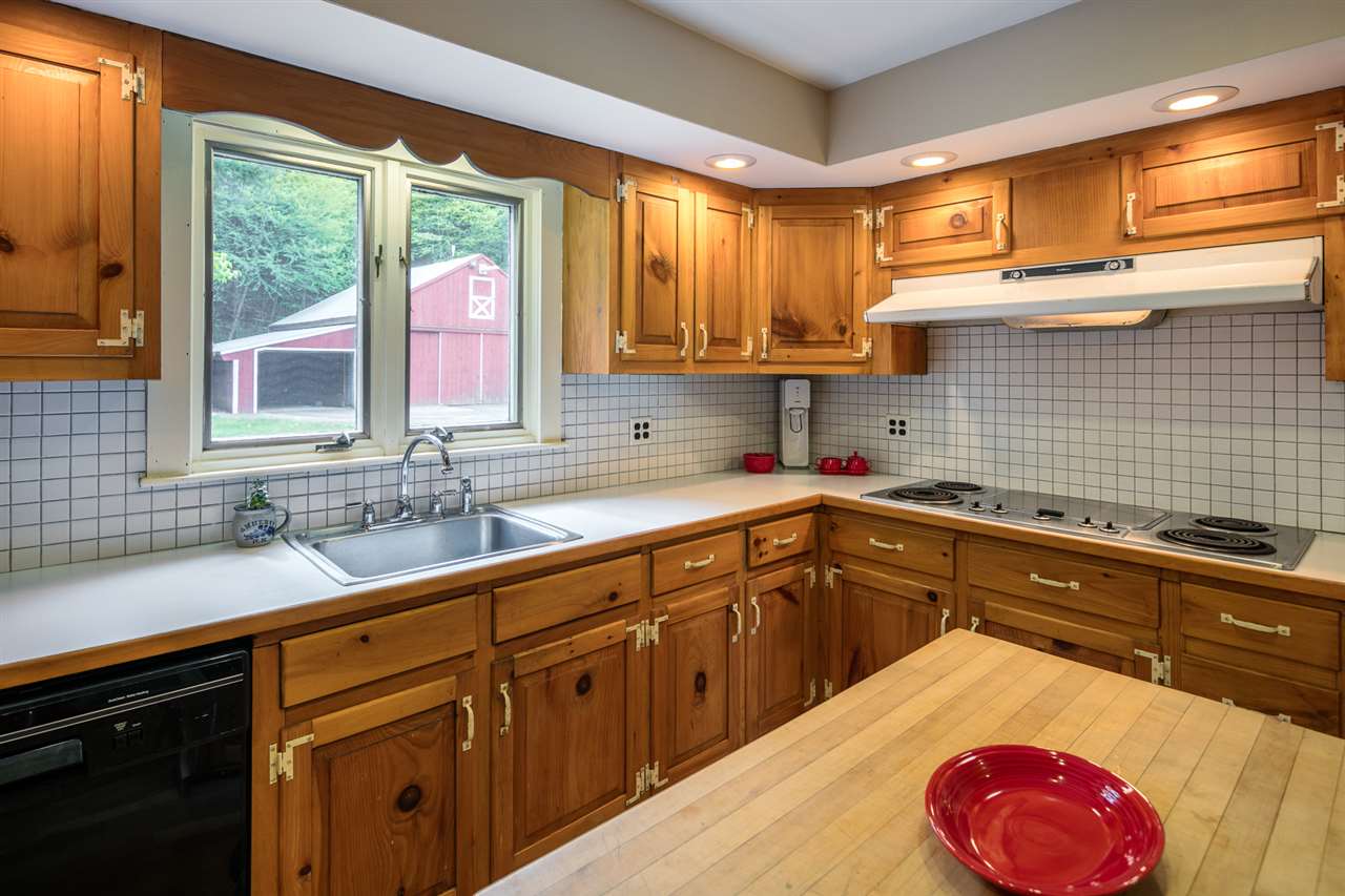 364 Briar Hill Road Hopkinton, NH 03229 - Photo 15 of 40