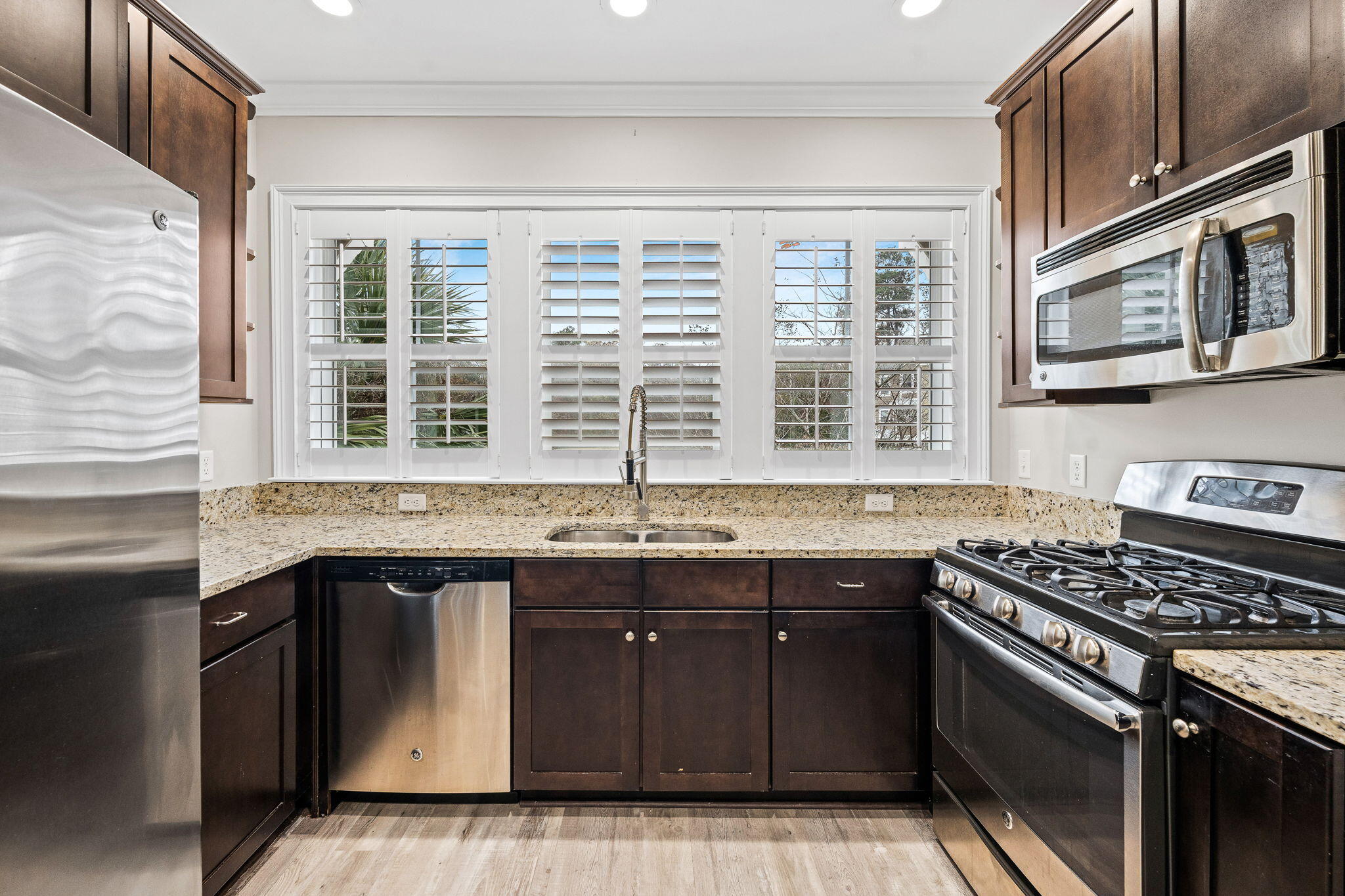 5911 Steward Street, Unit 3 Hanahan, SC 29410 - Photo 17 of 42 Kitchen