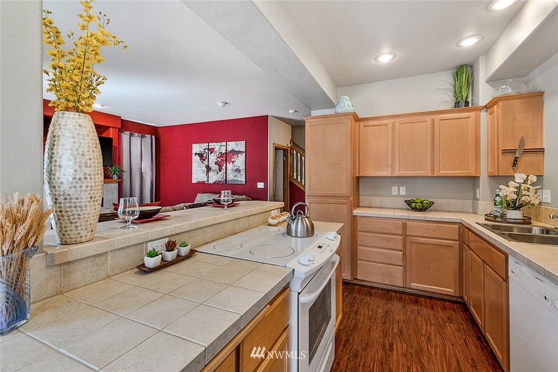 11409 Southeast 171st Street Renton, WA 98055 - Photo 14 of 35 Gallery Image 14