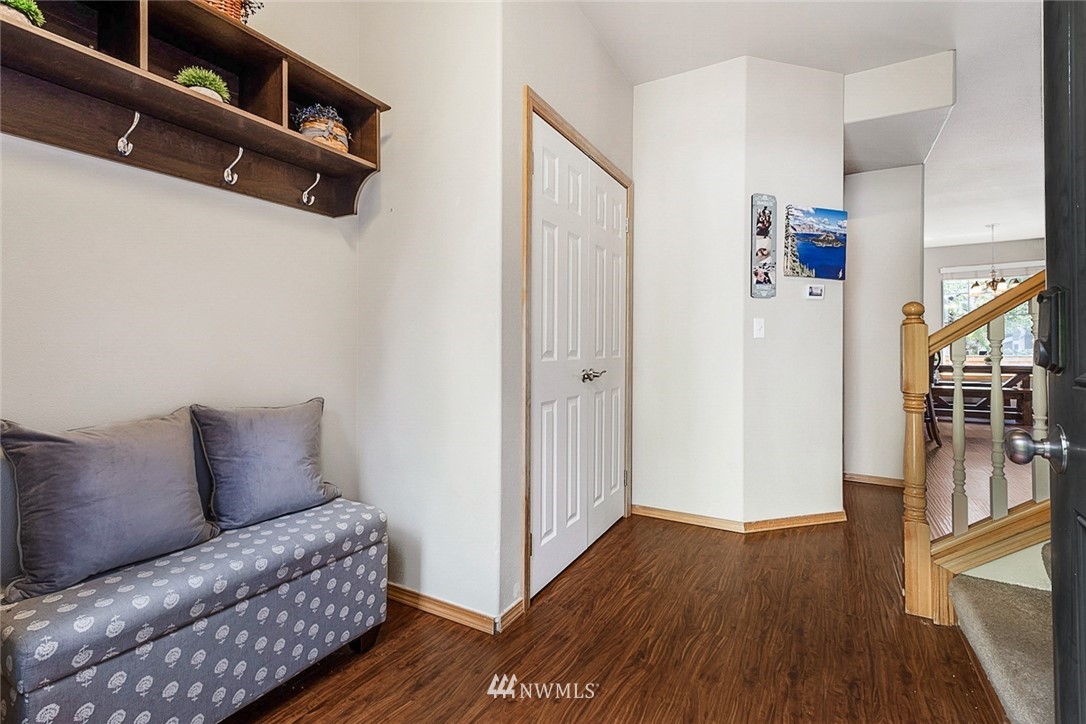 11409 Southeast 171st Street Renton, WA 98055 - Photo 4 of 35 Gallery Image 4