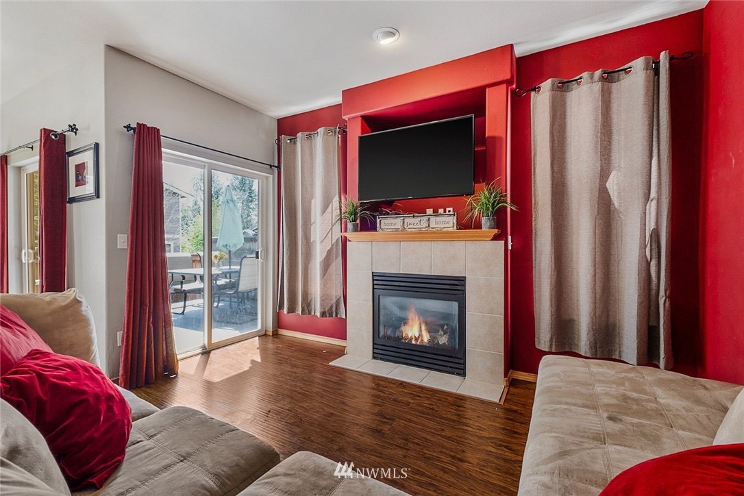 11409 Southeast 171st Street Renton, WA 98055 - Photo 6 of 35 Gallery Image 6
