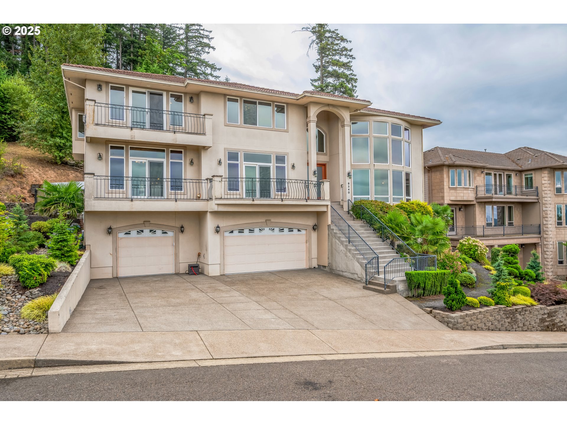 9340 Southeast Emmert View Court Happy Valley, OR 97086 - Photo 3 of 42