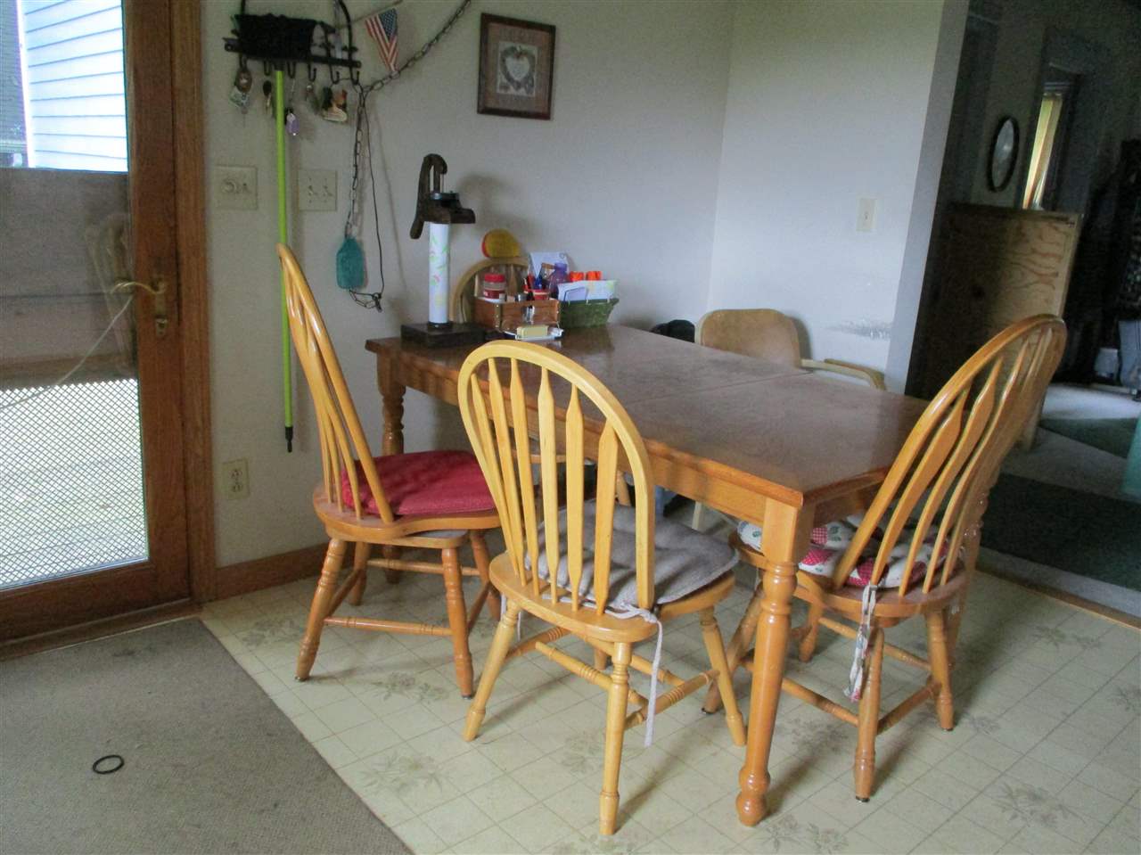 8429 Newburg Road Durand, MI 48429 - Photo 6 of 37 50048604-5.JPG
