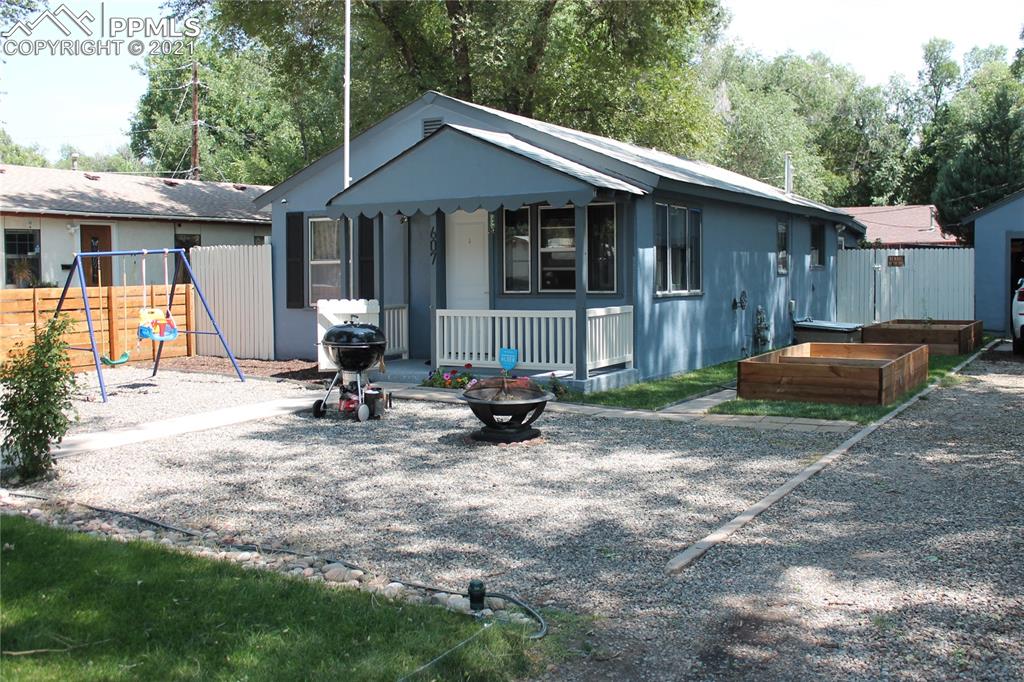 607 Alexander Road Colorado Springs, CO 80909 - Photo 2 of 26 Gallery Image 2