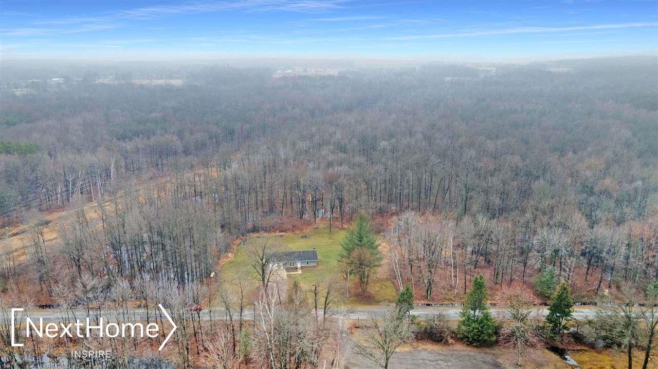 4385 West Burt Road Chesaning, MI 48616 - Photo 8 of 28 50069890-7.JPG