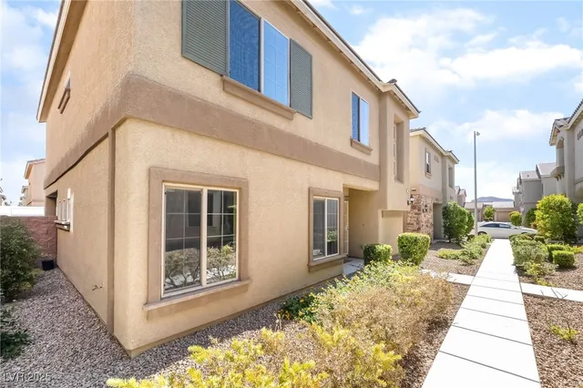 $2,100 | 9614 Vega Carpio Avenue, Las Vegas, NV 89178