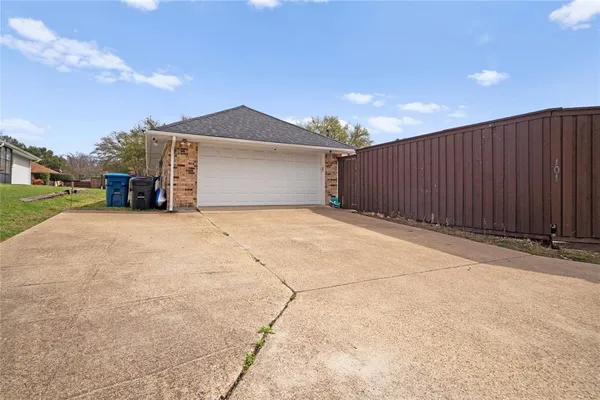 $419,990 | 101 Highcrest Lane, Rockwall, TX 75087