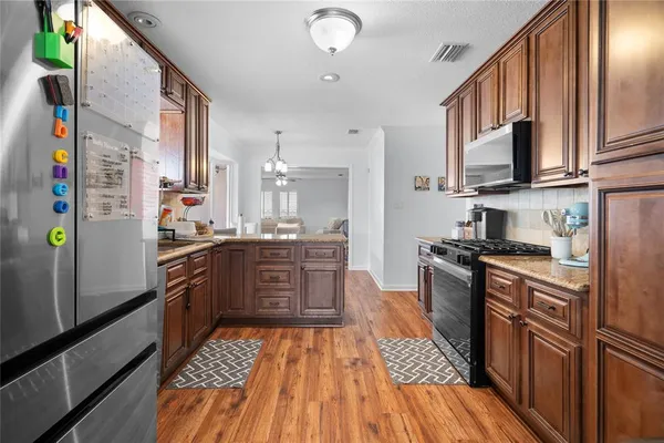 $419,990 | 101 Highcrest Lane, Rockwall, TX 75087