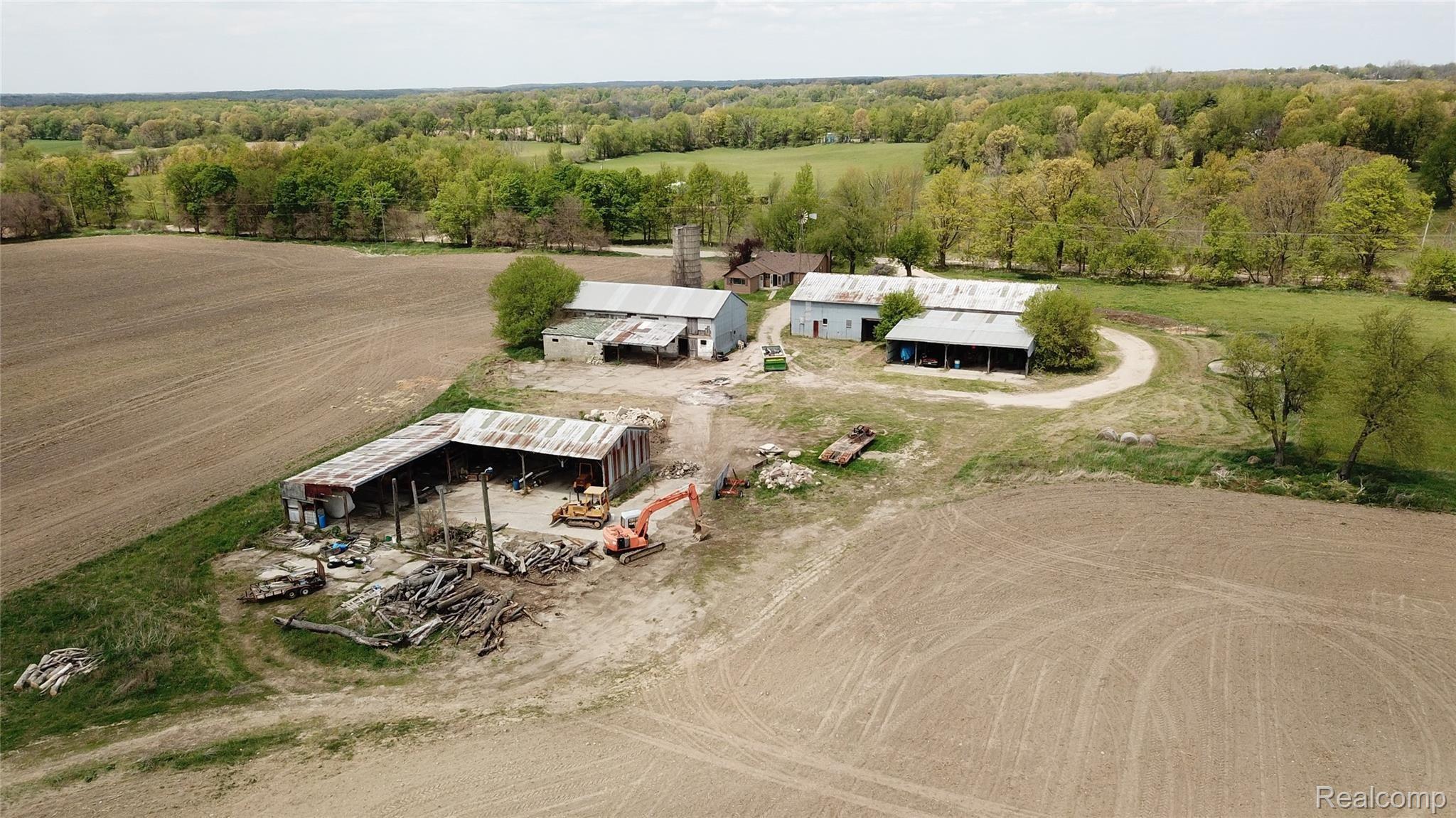 4625 Noble Road Oxford, MI 48371 - Photo 11 of 39 DJI_0608.JPG