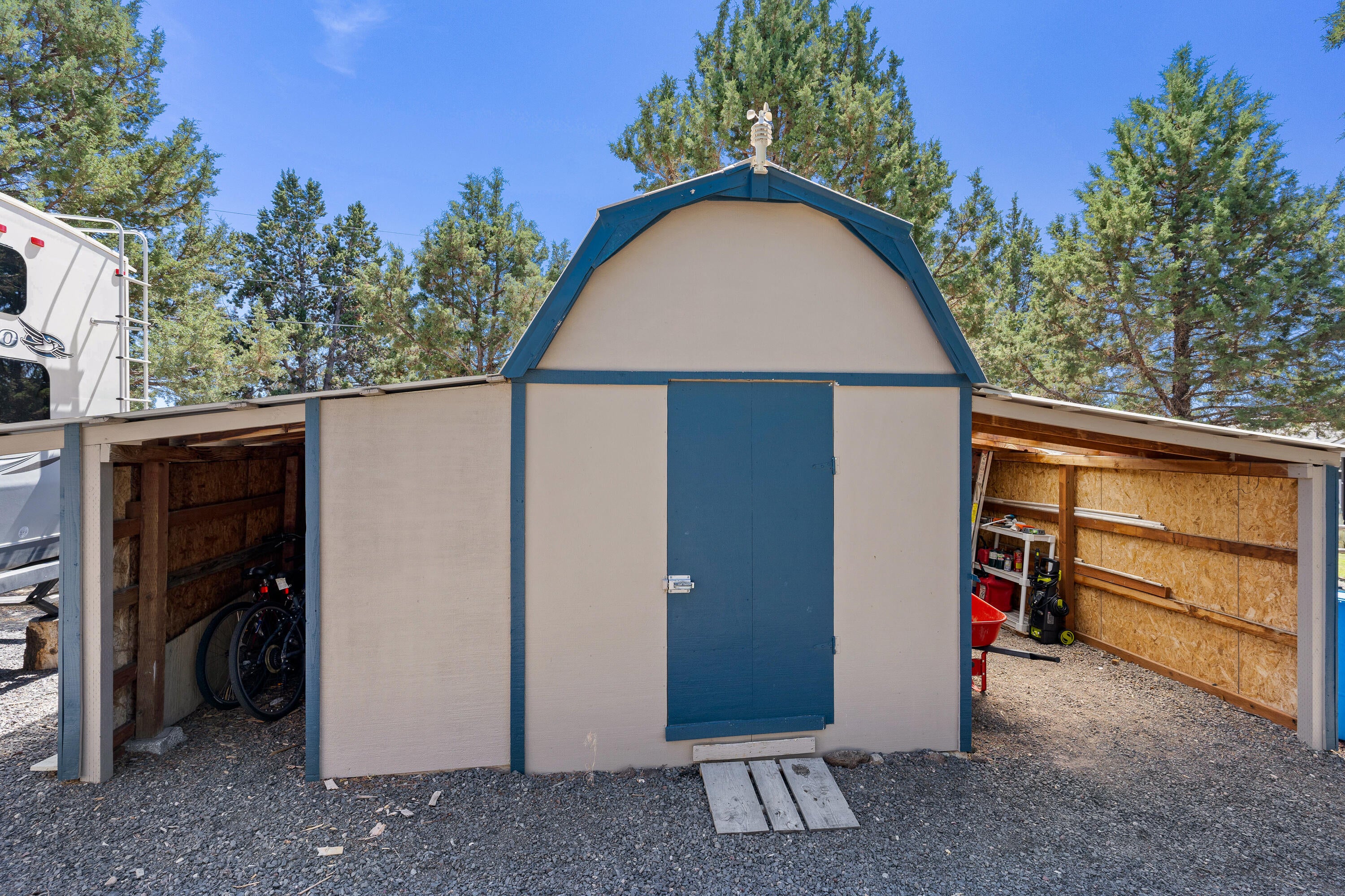 9167 Southwest Meadow Road Terrebonne, OR 97760 - Photo 32 of 36 DSC01631