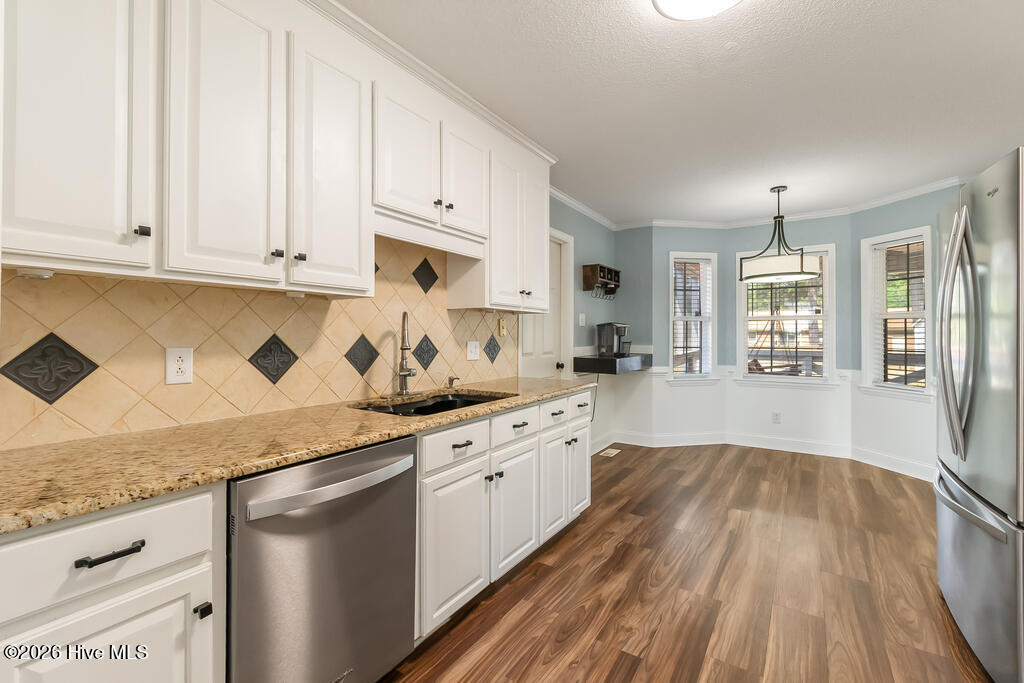 1813 O Berry Center Road Goldsboro, NC 27530 - Photo 14 of 52 Kitchen