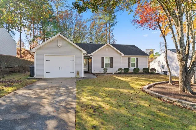 $2,300 | 1245 Hillcrest Glenn Circle, Sugar Hill, GA 30518