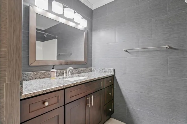 $2,300 | 1245 Hillcrest Glenn Circle, Sugar Hill, GA 30518