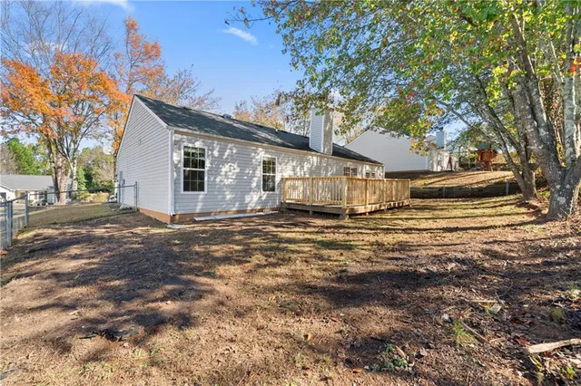 $2,300 | 1245 Hillcrest Glenn Circle, Sugar Hill, GA 30518