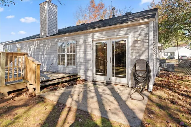 $2,300 | 1245 Hillcrest Glenn Circle, Sugar Hill, GA 30518