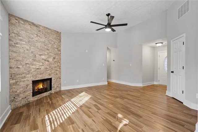 $2,300 | 1245 Hillcrest Glenn Circle, Sugar Hill, GA 30518