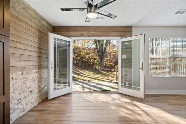 $2,300 | 1245 Hillcrest Glenn Circle, Sugar Hill, GA 30518