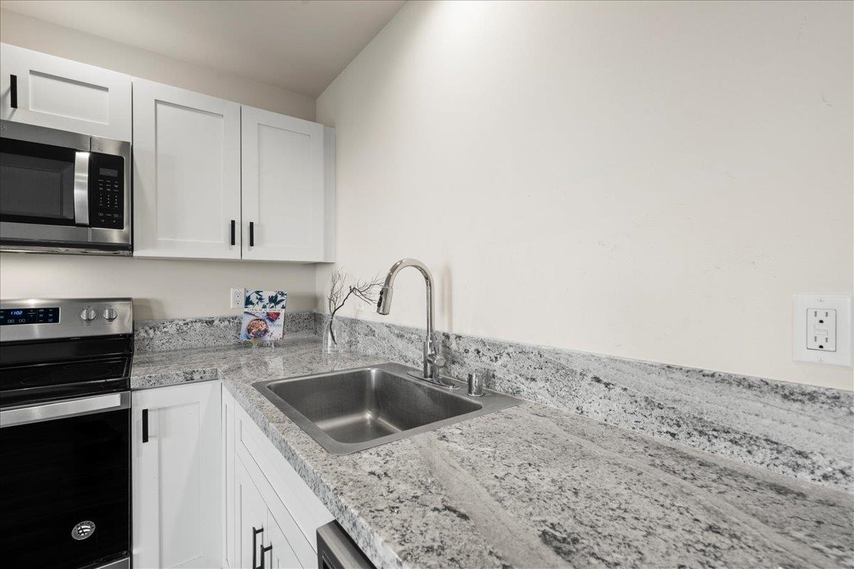 5510 Lower Honoapiilani Road, Unit B17 Lahaina, HI 96761 - Photo 22 of 45