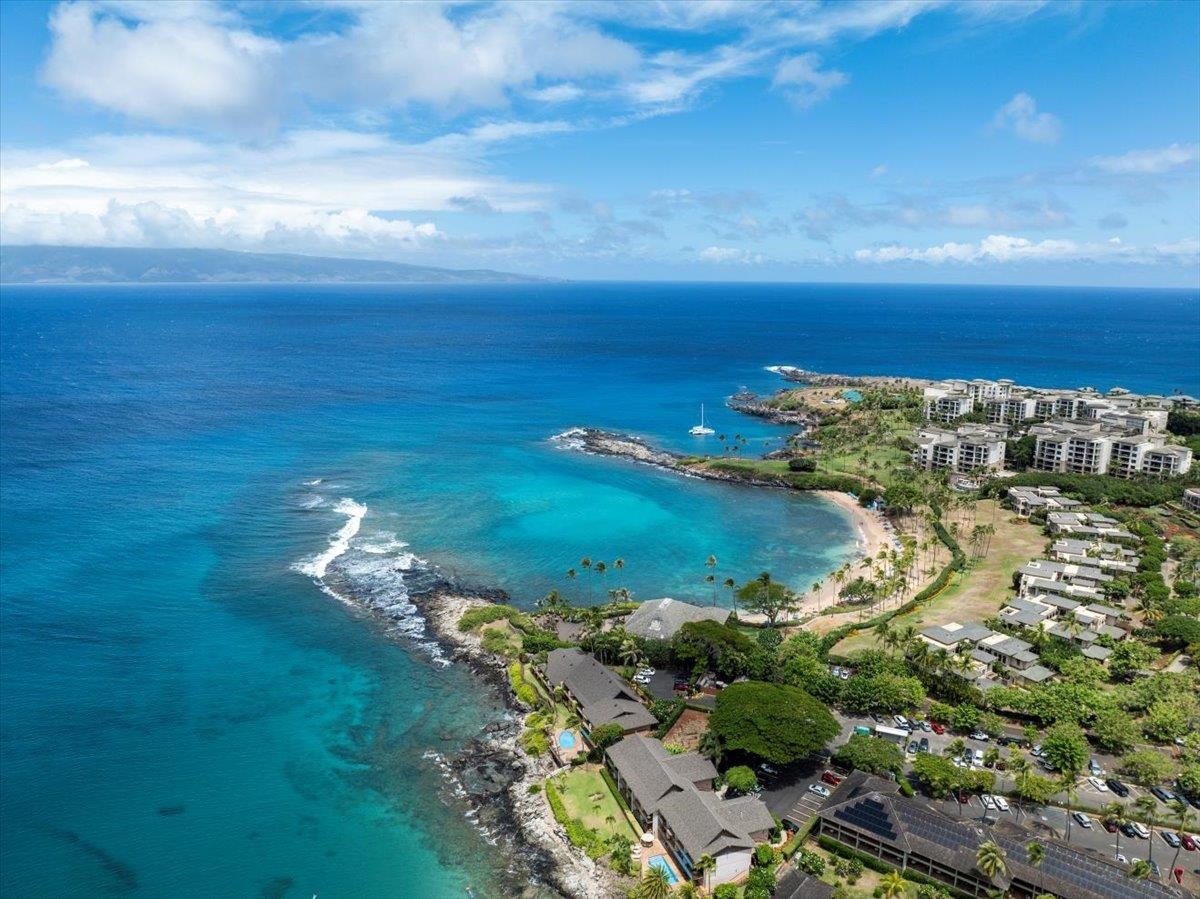 5510 Lower Honoapiilani Road, Unit B17 Lahaina, HI 96761 - Photo 4 of 45