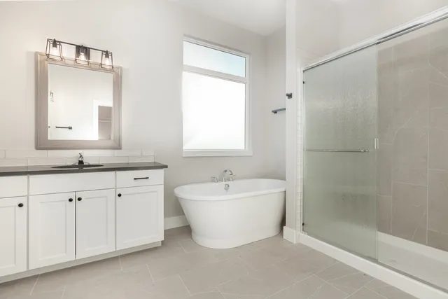 $399,085 | 204 South Wellcrest Court, Goddard, KS 67052